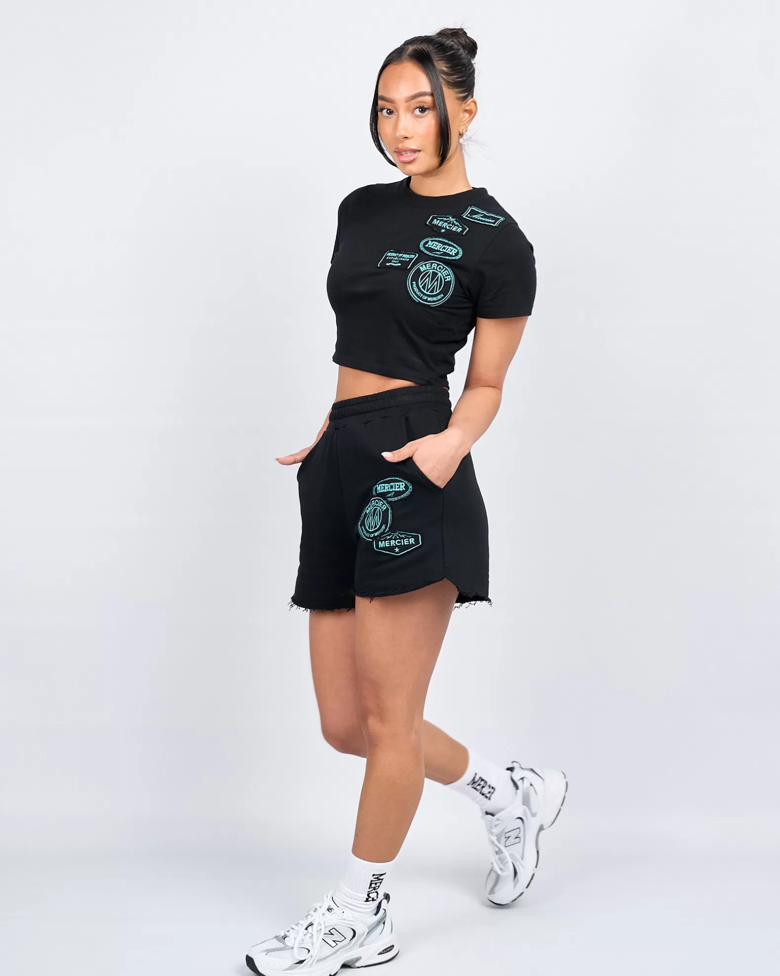 Online Mercier Womens Black Tiffany OG Badge Raw Edge Short